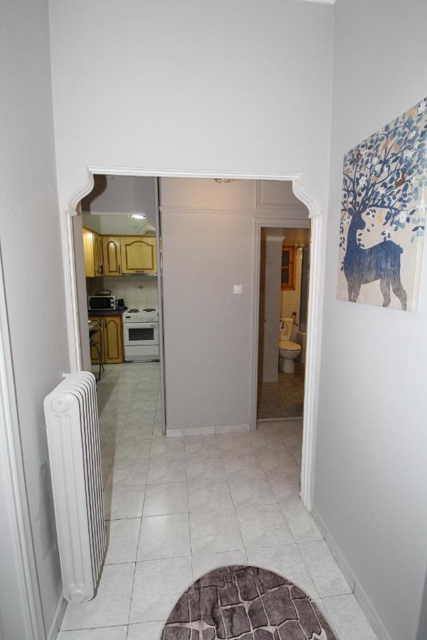 Agios Nikolaos Train Station 1 Bedroom 4 Pers. Αθήνα Εξωτερικό φωτογραφία